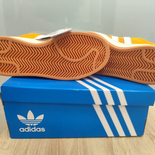 Adidas Campus 00s sneakers brand new with tags size 37 1/3 mustard yellow
