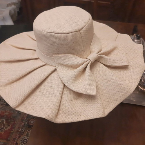 Handmade women's hat like new, beige, summer