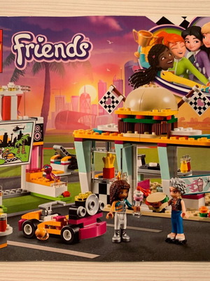 Lego Friends 41349 Drifting Diner used without box, missing few pieces
