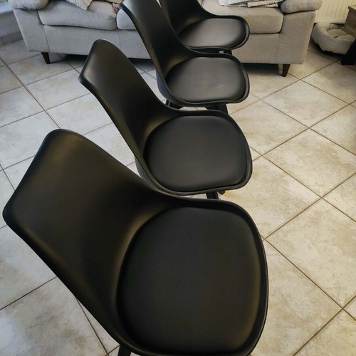 Chairs new, pack of 4 for versatile use