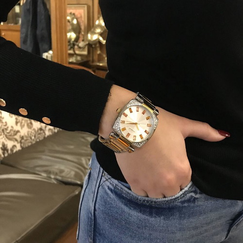 VOGUE women's watch new with Austrian crystals and sapphire glass
