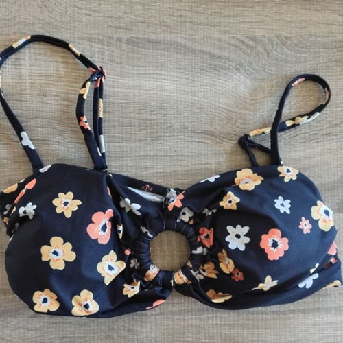 Bikini top Trendyol black size S like new with removable straps