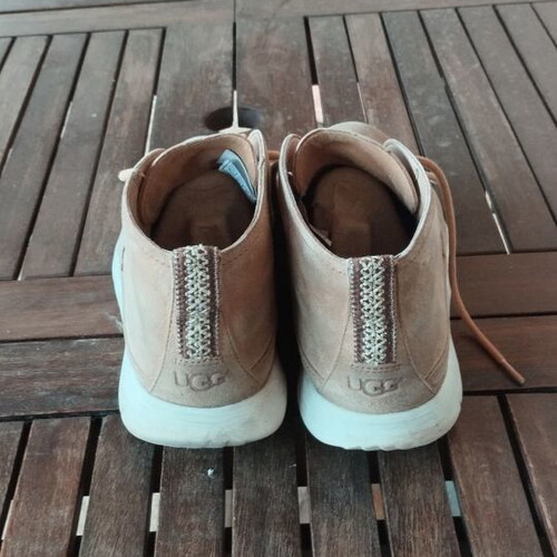 Ugg For Men Freemon suede boots used, size EU 45, beige