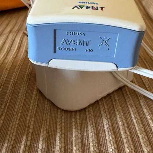 Avent Baby Monitor like new with Night Light and Talk Back