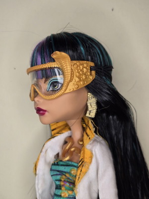 Monster High Mad Science Cleo's Earrings 3D Printed Custom