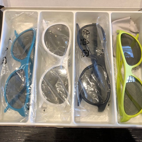 LG Cinema 3D AG-F315 glasses like new, pack of 4 pairs