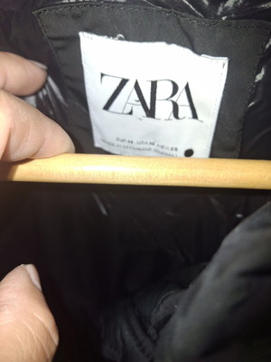 Zara puffer jacket, black, size M
