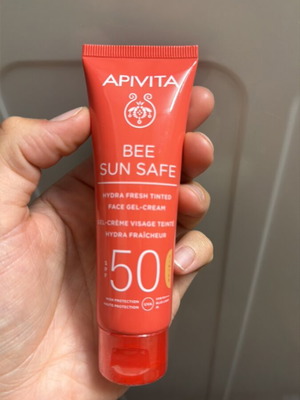Apivita Bee Sun Safe Tinted Suncream SPF50 new