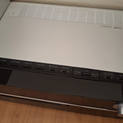 Sony stereo system used with radio, CD, MP3