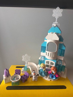 Lego Duplo 10899 Frozen castle μεταχειρισμένο, πλήρες με οδηγίες χωρίς κουτί