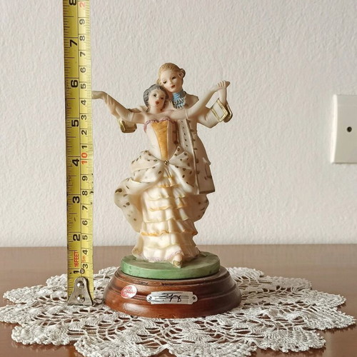 Dancing Couple Porcelain Decorative Figurine like new vintage