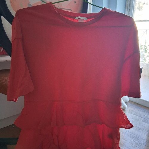 H&M oversized T-shirt used, red with ruffles