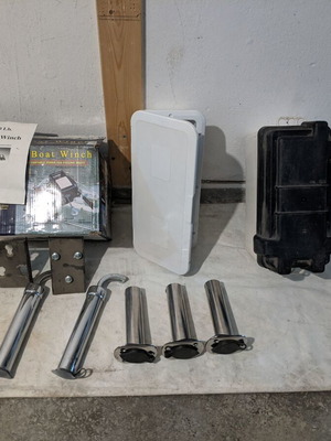 Winch 12V for Trailer Boat new with stainless rod holders and battery case