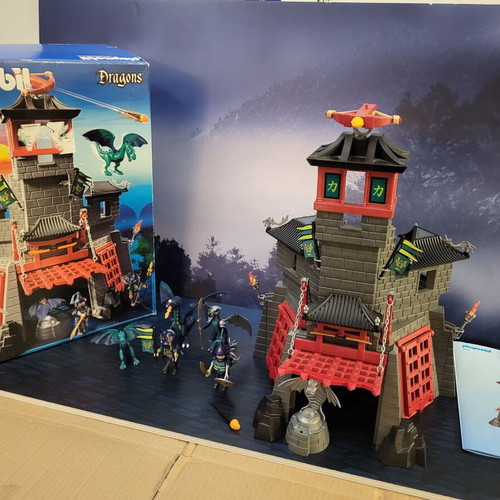 Playmobil 5480 Castle & Dragons 2013 like new