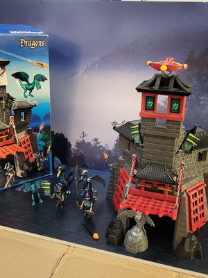 Playmobil 5480 Castle & Dragons 2013 like new