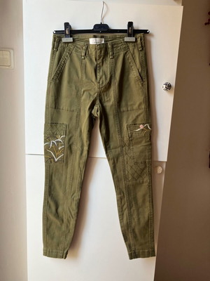 Anthropologie Khaki Jeans New Without Tags, Embroidered Pockets, Size 26