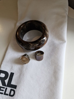 Bracelet and rings like new, brown