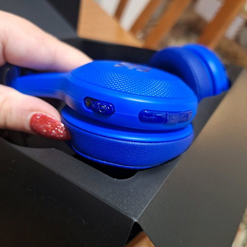 Ακουστικά Ασύρματα/Ενσύρματα On Ear JBL E45BT μπλε καινούργια με 16 ώρες λειτουργίας