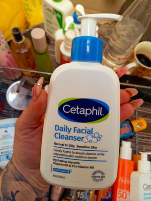 Cetaphil Daily Facial Cleanser 236 ml new