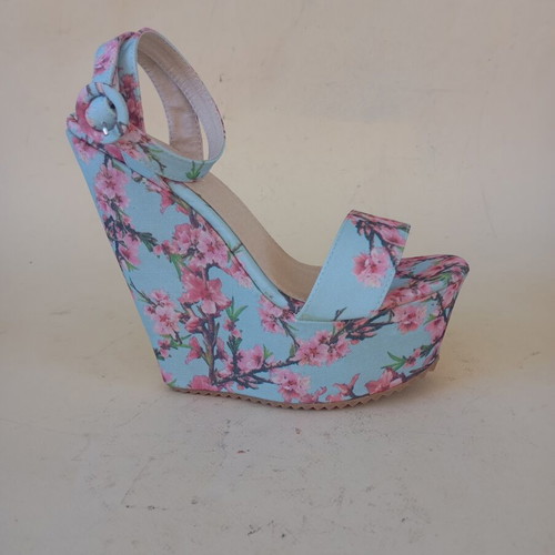 Floral platform sandals new, size 36, multicolor