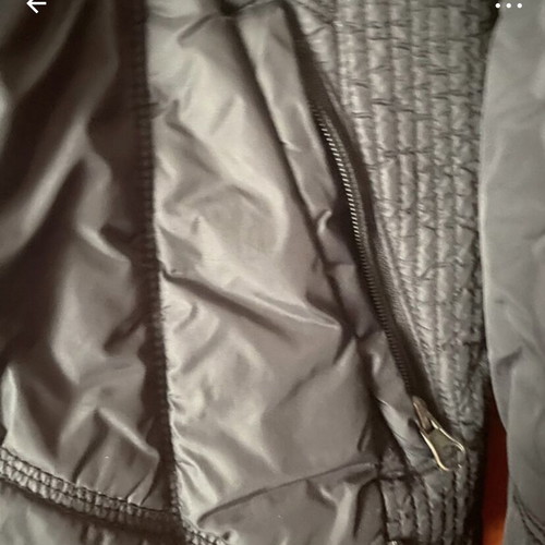O'neill warm black jacket like new with zippered pockets