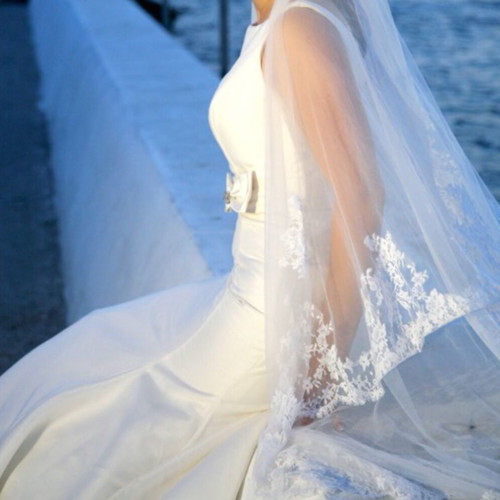 Pronovias wedding dress used with train and removable belts, size S