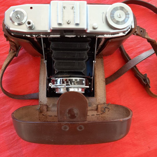 Zeiss Ikon Nettar 515 folding camera used