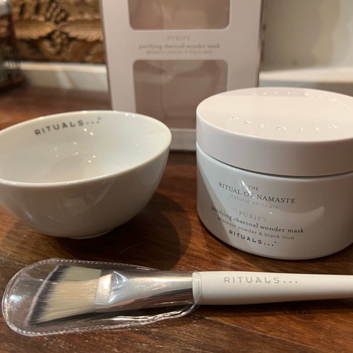Rituals of Namaste face mask set like new