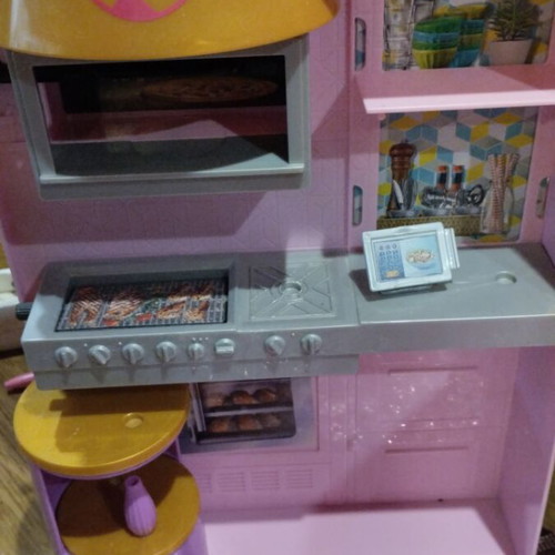 Barbie Restaurant Like New