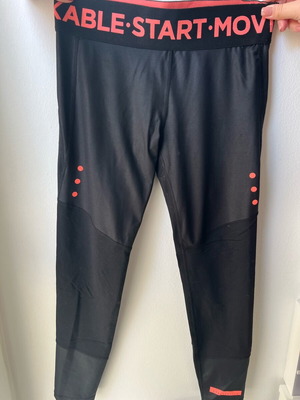 Bershka black leggings size Small like new