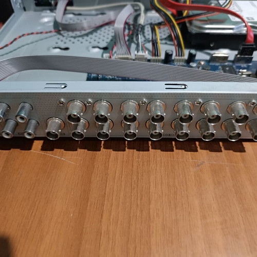 TD-2716TE-C recorder used, 16 video channels, locked
