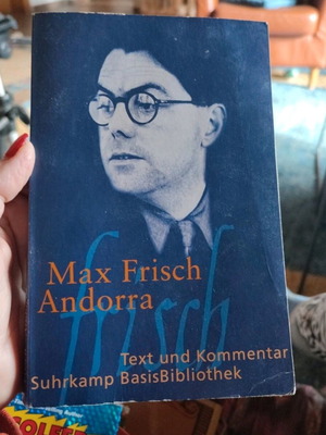 Andorra book by Max Frisch used, in German