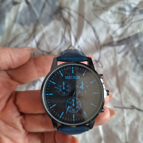 Men's wristwatch, blue strap