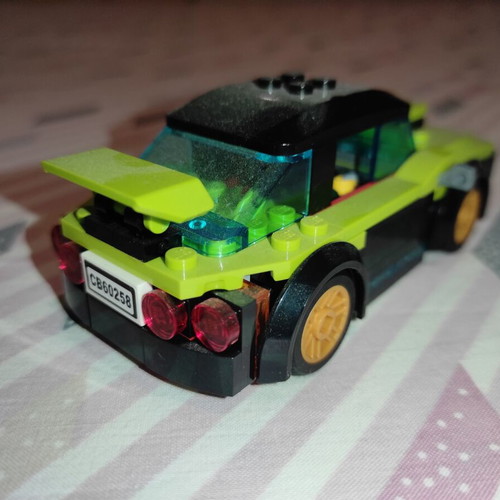 Lego City 60258 like new with instructions without box