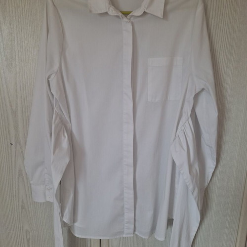 New Look maternity white shirt like new with waist tie, size L