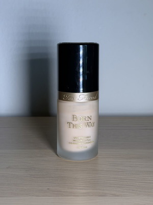Too Faced Born This Way Foundation απόχρωση Swan σαν καινούργιο