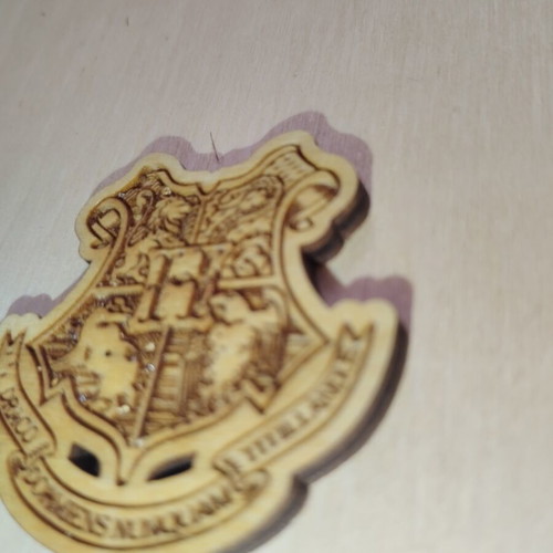 Wooden Hogwarts decorative emblem, 10cm, made to order