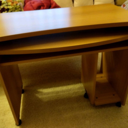Desk with sliding shelf in walnut color Neoset like new