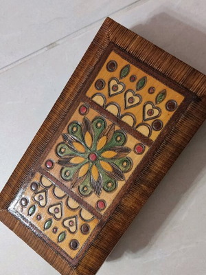 Vintage handmade carved wooden box like new with decorative motifs