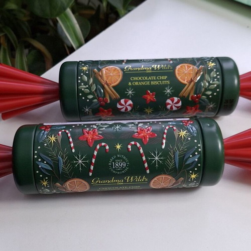 Metal biscuit tins from England, set of two, new