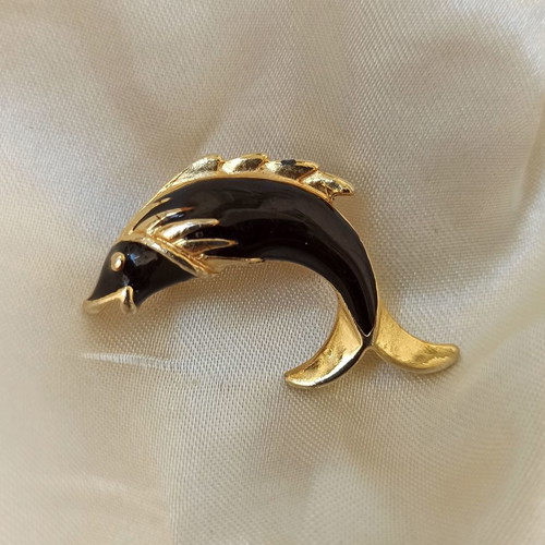 Vintage 80' pin used