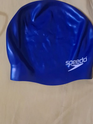Speedo swim cap like new, size S