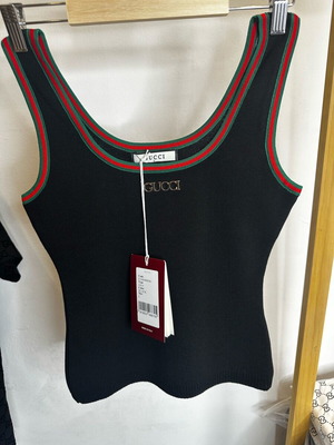 Gucci sleeveless tshirt new, black and white women's