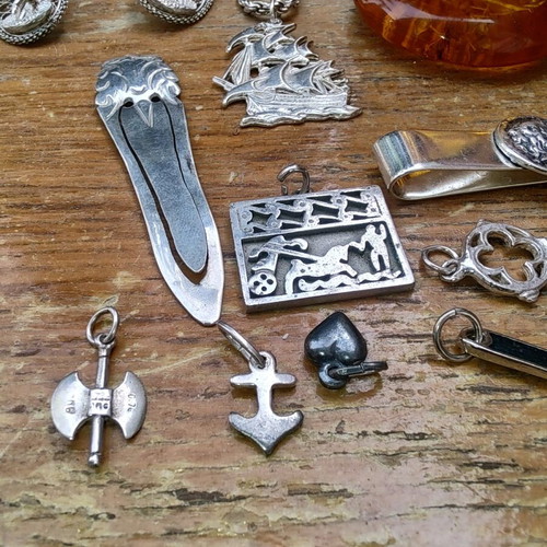 Silver miniatures like new