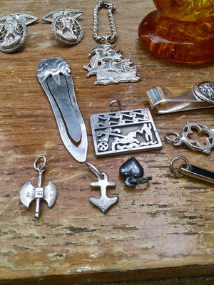 Silver miniatures like new