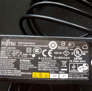 Fujitsu Τροφοδοτικό