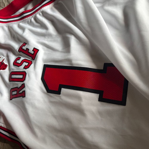 Chicago Bulls Authentic Derrick Rose Adidas Jersey XL new