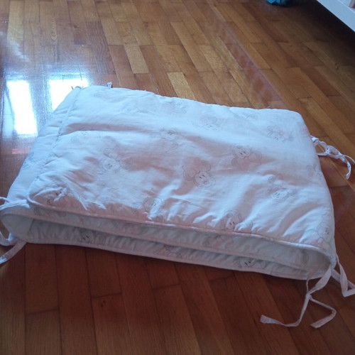 Crib bumper used for girl with Minnie design 1.74x0.40