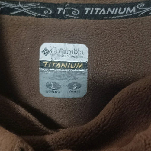Columbia women's fleece brown sweatshirt like new