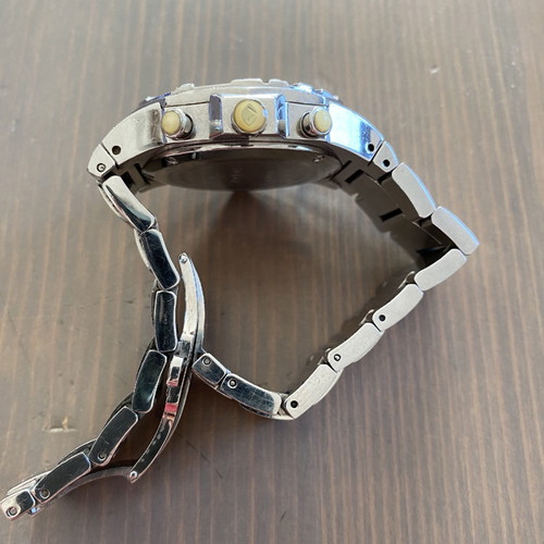 Vogue wristwatch women's used, barely worn